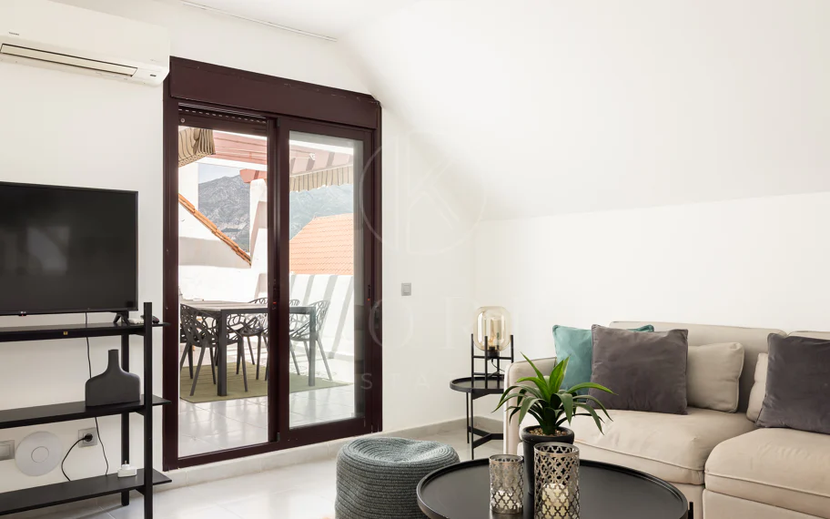 Descubre este impresionante ático dúplex en el corazón de Nueva Andalucía