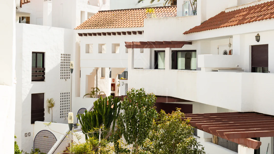 Stunning duplex penthouse in the heart of Nueva Andalucía