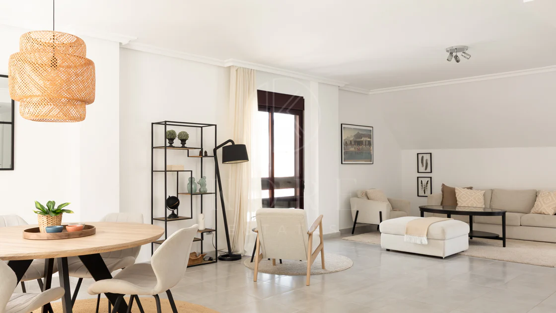 Stunning duplex penthouse in the heart of Nueva Andalucía