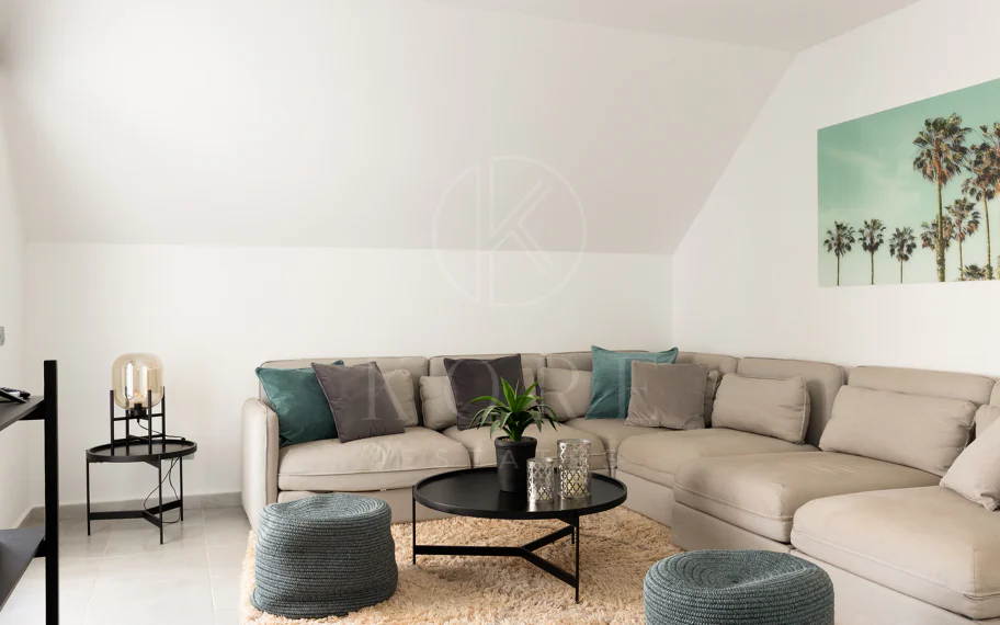 Descubre este impresionante ático dúplex en el corazón de Nueva Andalucía