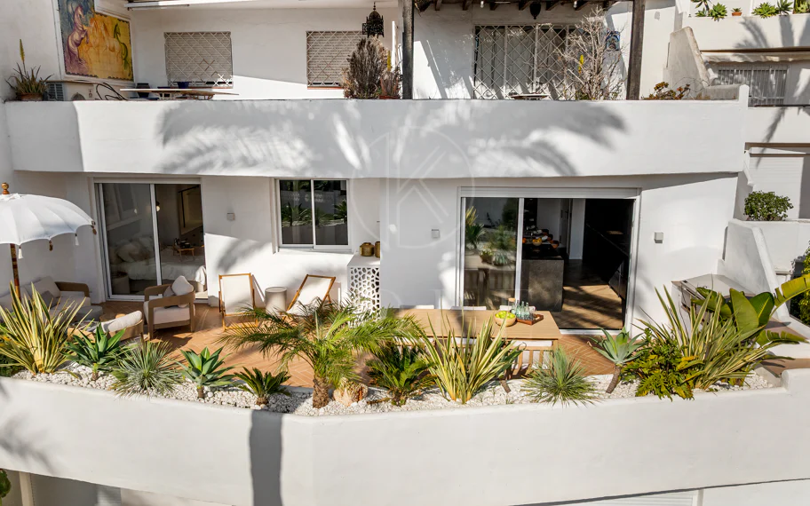 Apartamento en venta en Nueva Andalucia, Marbella