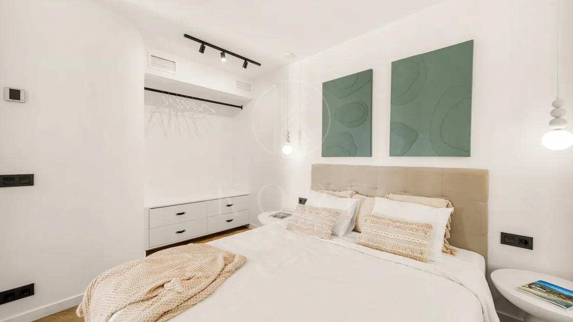 Fully renovated three-bedroom apartment in Nueva Andalucia