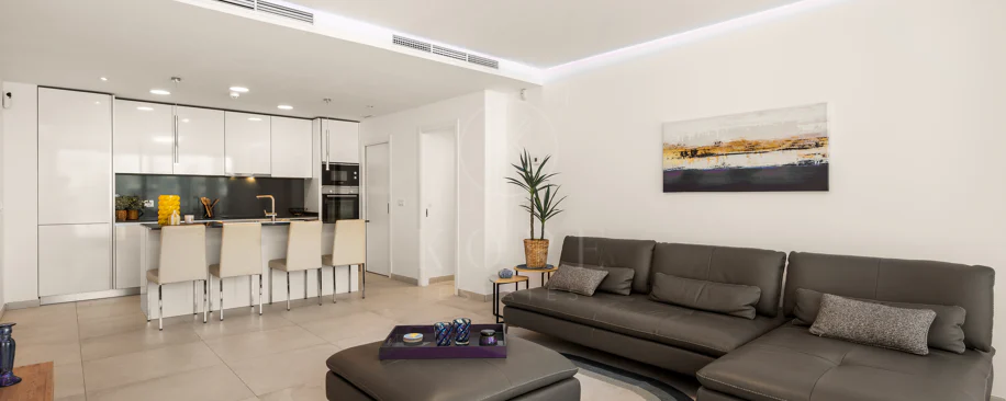 Bright and thoughtfully designed apartment in La Quinta
