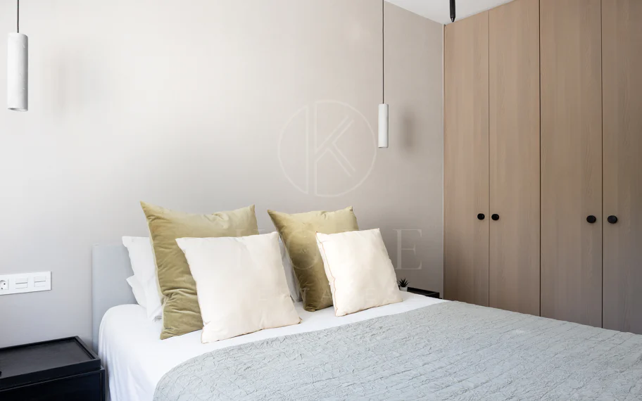 Encantador y privado apartamento dúplex situado en el corazón del prestigioso Valle del Golf de Nueva Andalucía