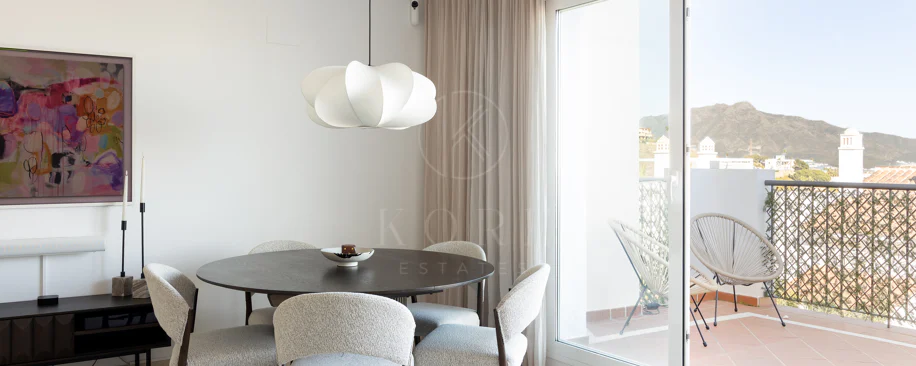 Luxury 3-Bedroom Penthouse with Panoramic Sea Views in El Paraiso