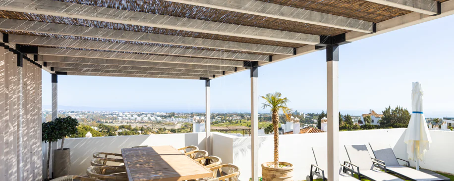 Luxury 3-Bedroom Penthouse with Panoramic Sea Views in El Paraiso
