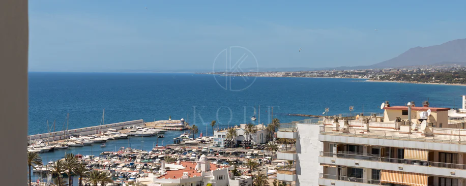 Beachfront apartment in the heart of Marbella
