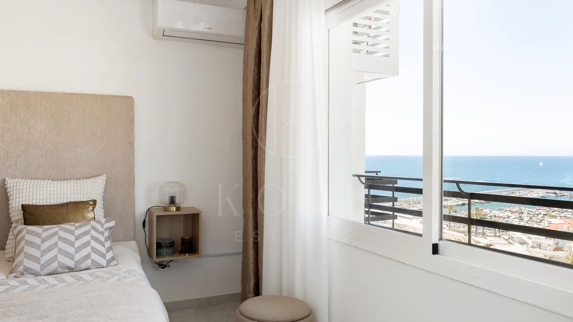 Beachfront apartment in the heart of Marbella