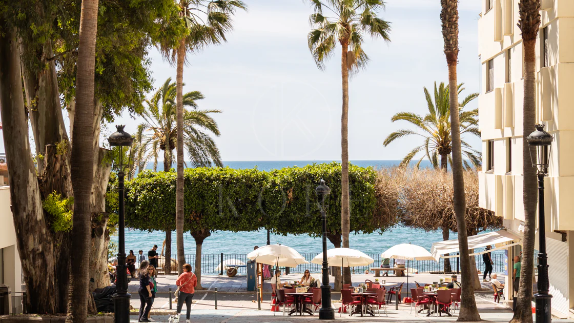 Beachfront apartment in the heart of Marbella