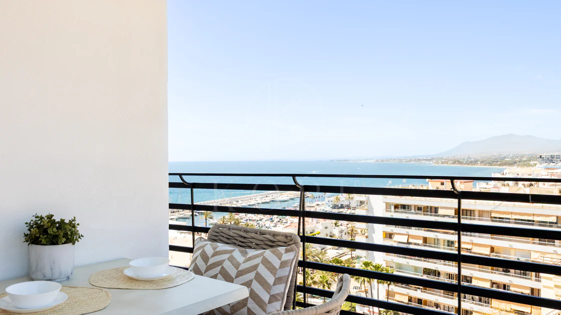Beachfront apartment in the heart of Marbella
