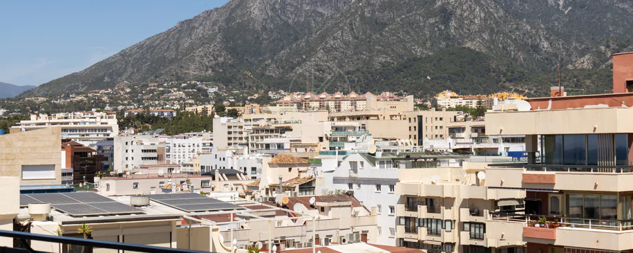 Beachfront apartment in the heart of Marbella