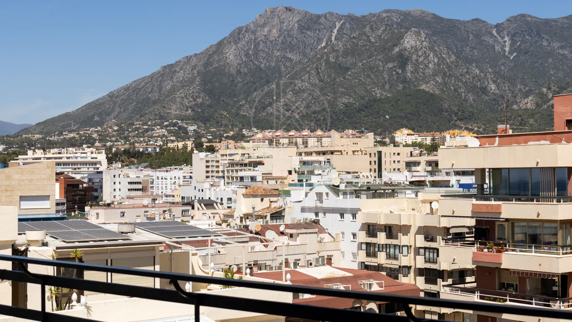 Beachfront apartment in the heart of Marbella