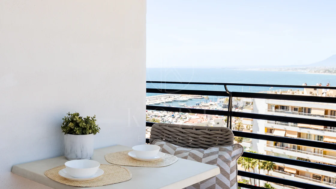 Beachfront apartment in the heart of Marbella