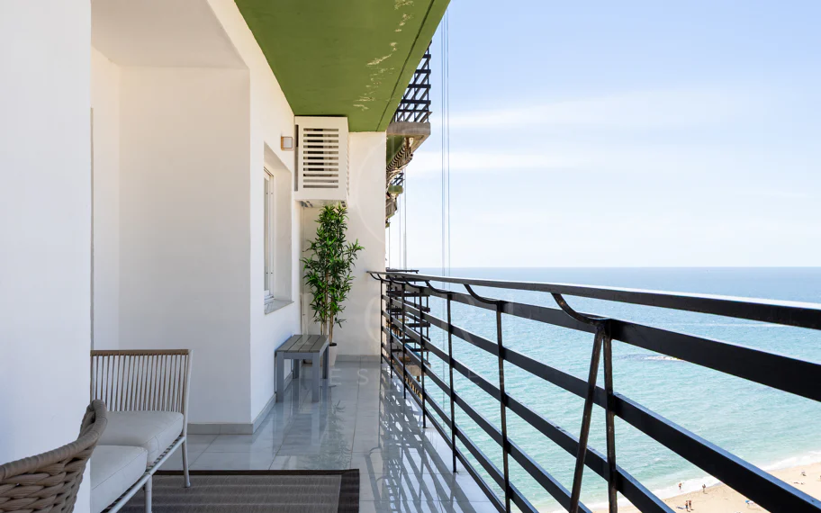 Apartamento frente a la playa en el corazón de Marbella