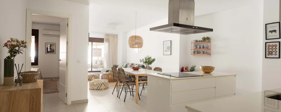 Luxury 3-bedroom apartment in Nueva Andalucía, close to the beach with sea views