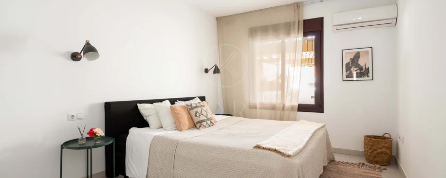 Luxury 3-bedroom apartment in Nueva Andalucía, close to the beach with sea views