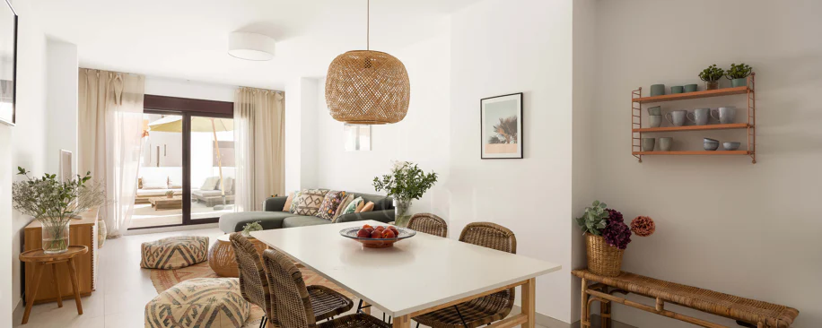 Luxury 3-bedroom apartment in Nueva Andalucía, close to the beach with sea views