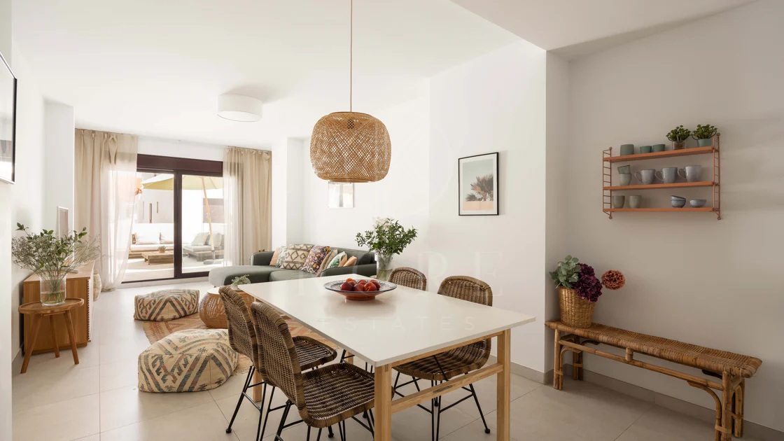 Luxury 3-bedroom apartment in Nueva Andalucía, close to the beach with sea views