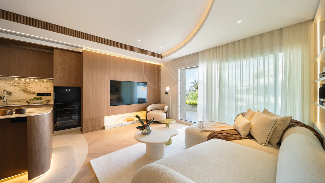 Maison Amani, Marbella Milla de Oro – totalmente reconstruida y diseñada meticulosamente, donde cada detalle exuda calidad y estilo.