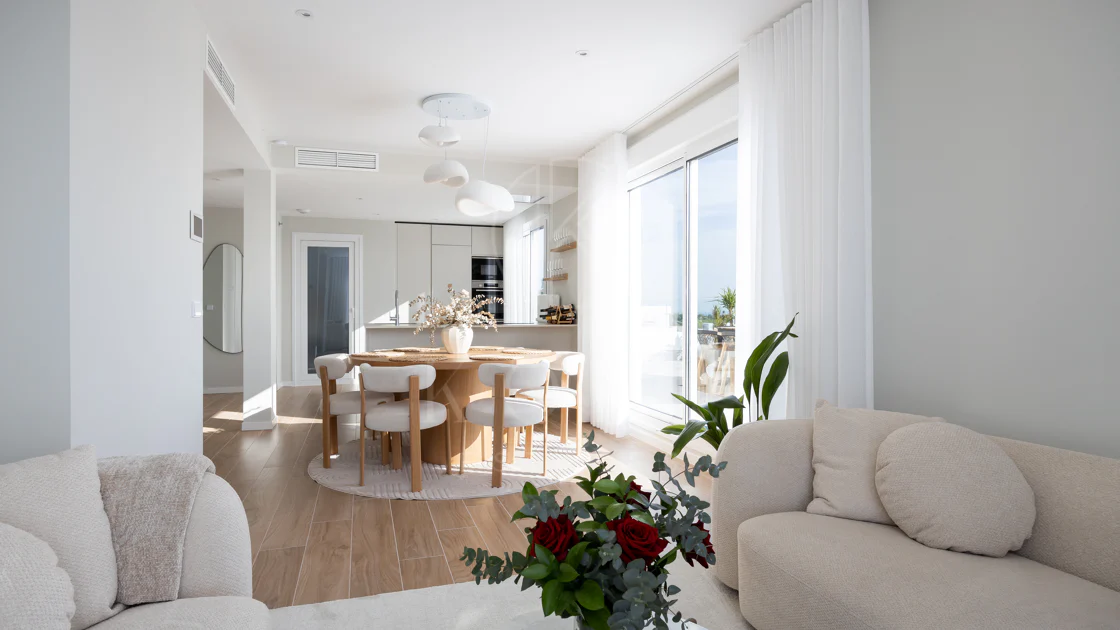 Exclusive 4 BedroomsPenthouse in La Campana