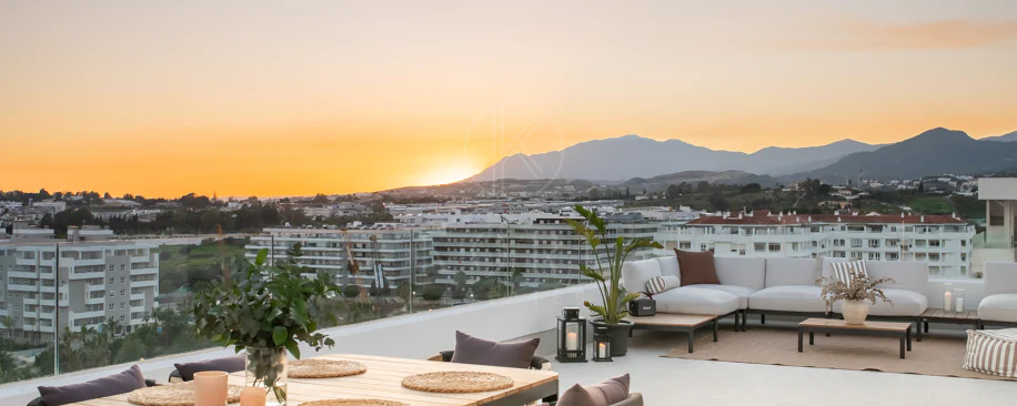 Exclusive 4 BedroomsPenthouse in La Campana