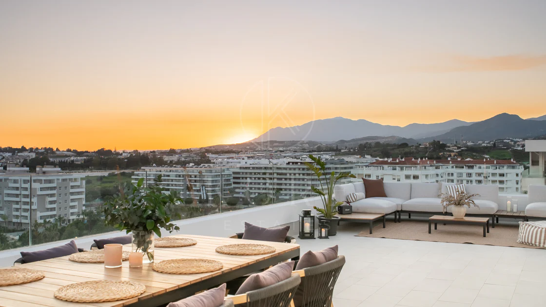 Exclusive 4 BedroomsPenthouse in La Campana