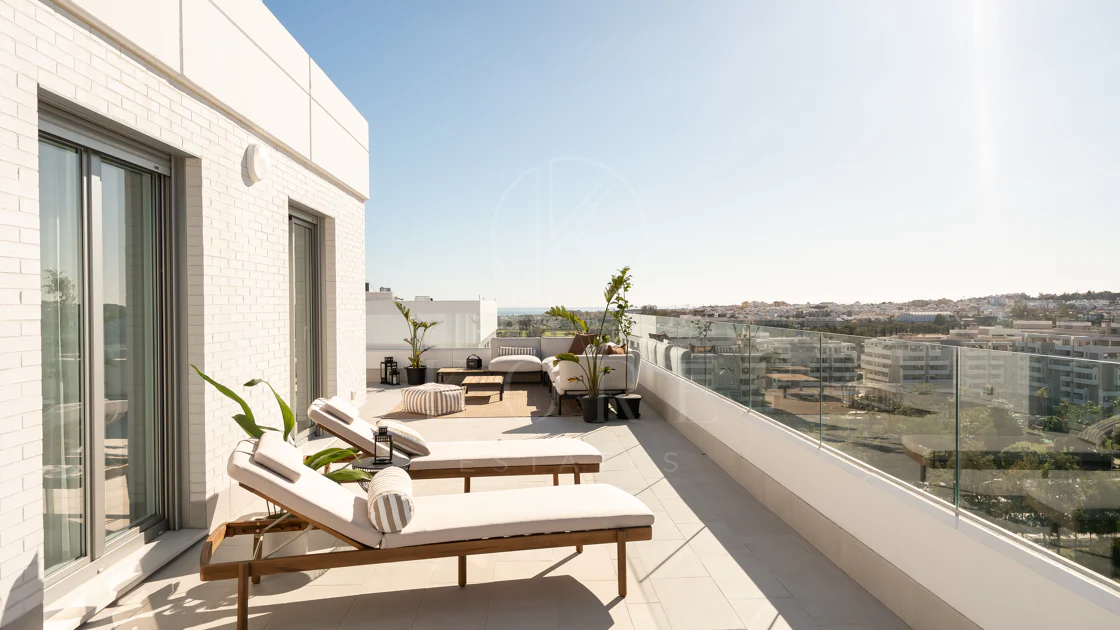 Exclusive 4 BedroomsPenthouse in La Campana