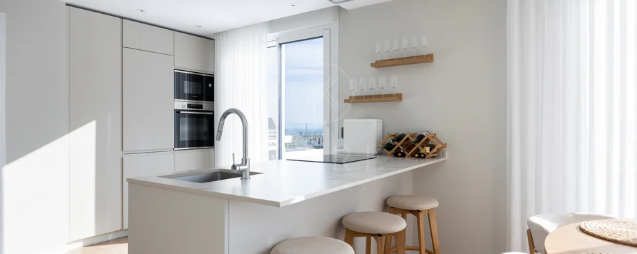 Exclusive 4 BedroomsPenthouse in La Campana