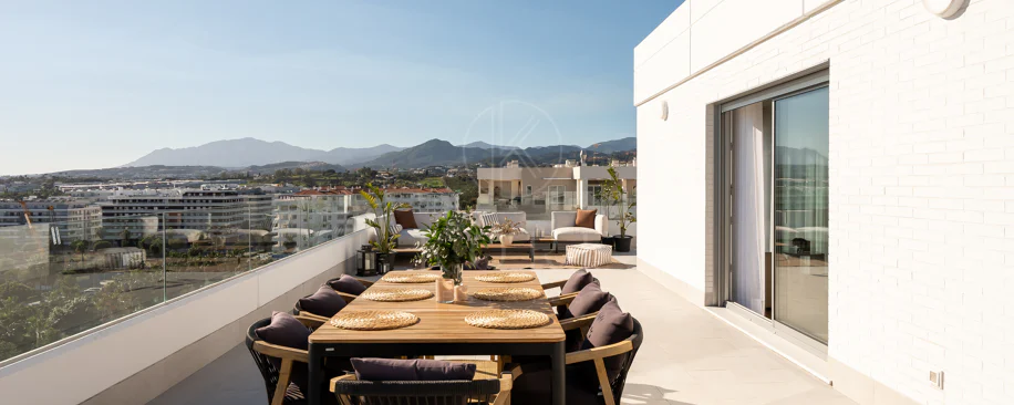 Exclusive 4 BedroomsPenthouse in La Campana