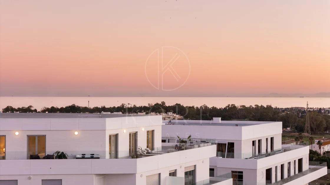 Exclusive 4 BedroomsPenthouse in La Campana