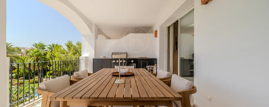 Apartment for sale in La Quinta, Benahavis