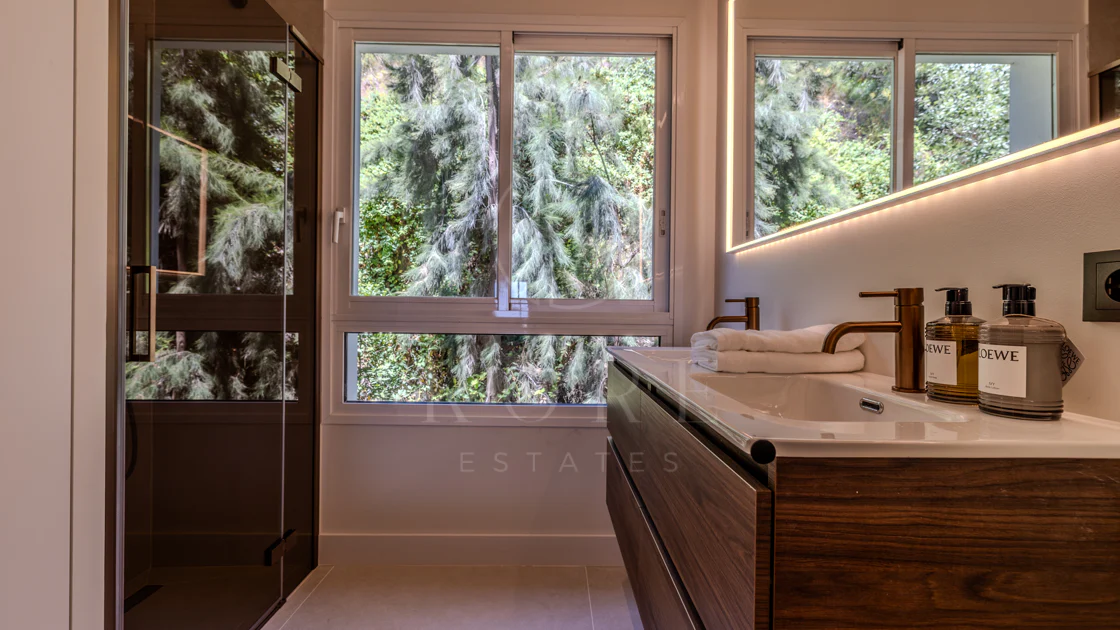 Apartment for sale in La Quinta, Benahavis