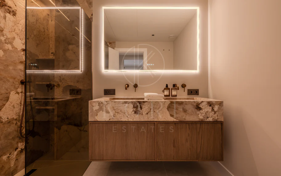 Apartamento en venta en La Quinta, Benahavis