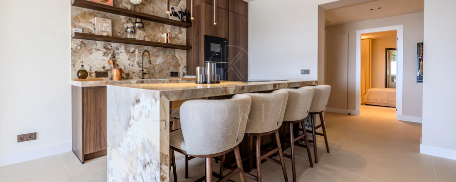 Apartment for sale in La Quinta, Benahavis