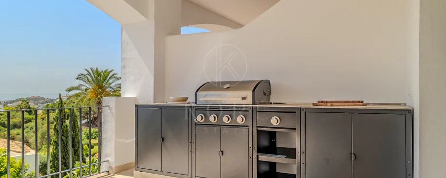 Apartment for sale in La Quinta, Benahavis