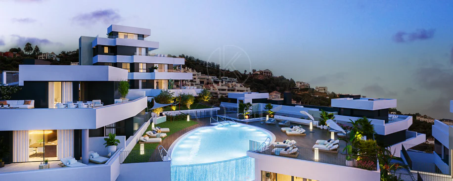 Apartamento de tres dormitorios en la comunidad cerrada de Medblue, en Altos de los Monteros