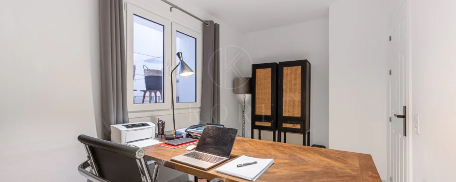 Exclusivo Dúplex Reformado con Vistas Panorámicas al Mar en La Quinta, Benahavís