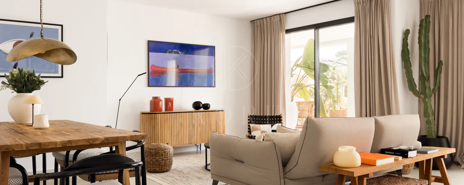 Elegante Apartamento de Diseño en Venta en Mirador de Estepona Hills con Licencia de Alquiler