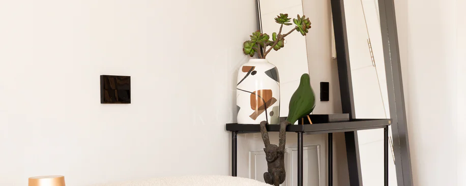 Elegante Apartamento de Diseño en Venta en Mirador de Estepona Hills con Licencia de Alquiler