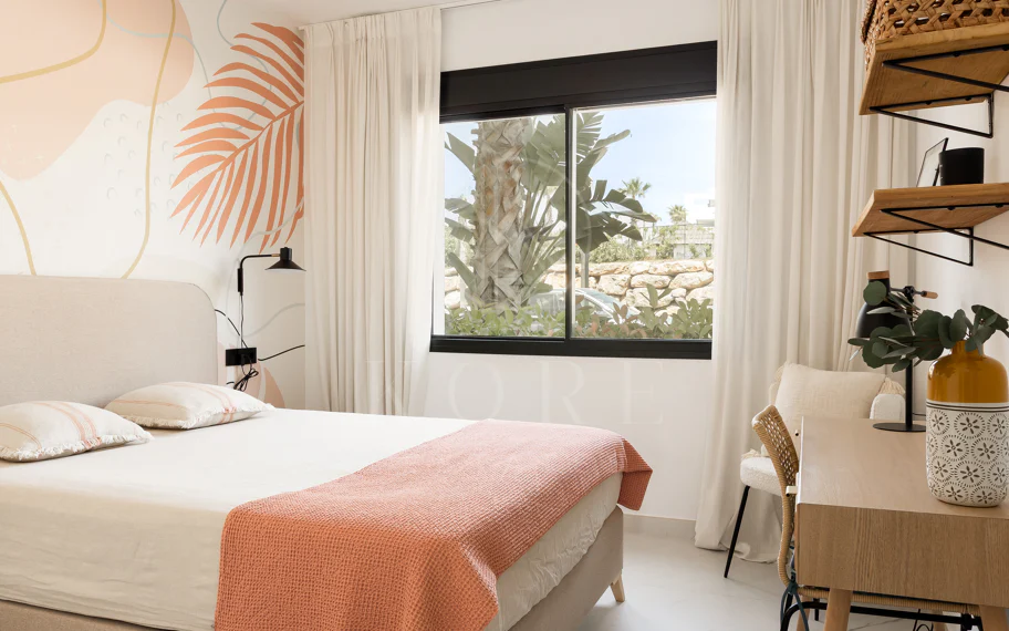 Elegante Apartamento de Diseño en Venta en Mirador de Estepona Hills con Licencia de Alquiler