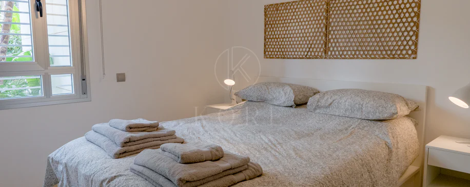 Luxury, spacious 3 bedroom Elevated Ground floor apartment in Avalon, Los Arqueros Golf