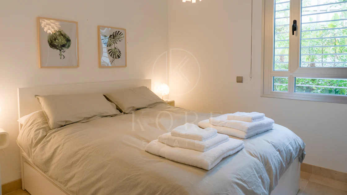 Luxury, spacious 3 bedroom Elevated Ground floor apartment in Avalon, Los Arqueros Golf