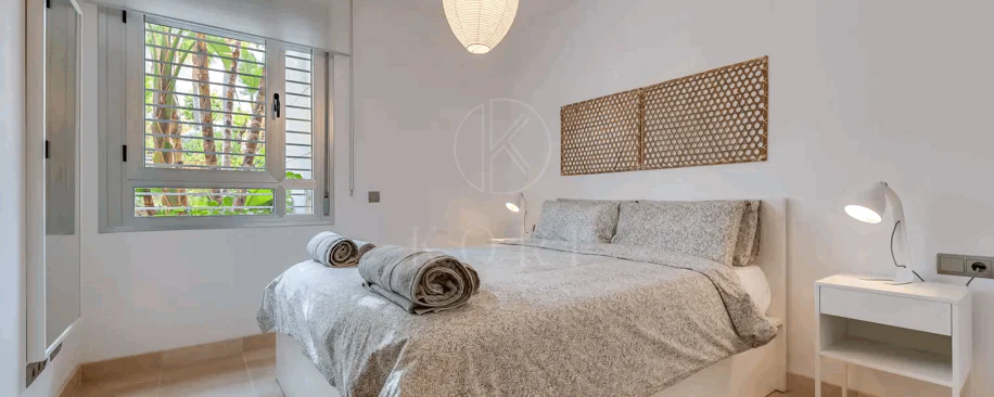 Luxury, spacious 3 bedroom Elevated Ground floor apartment in Avalon, Los Arqueros Golf