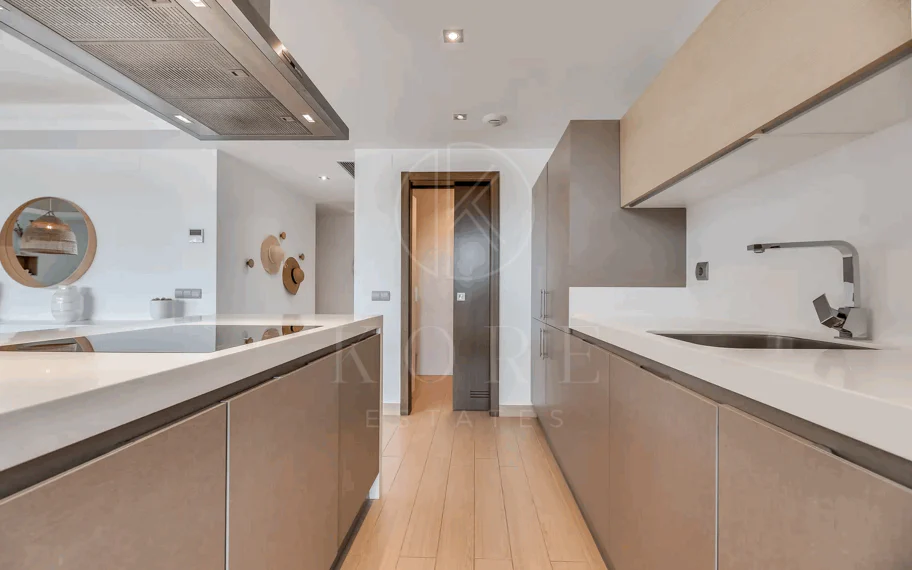Lujoso y espacioso apartamento de 3 dormitorios en planta baja en Avalon, Los Arqueros Golf