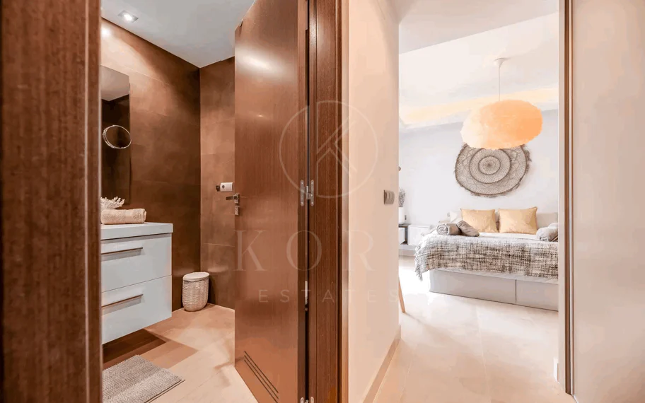 Lujoso y espacioso apartamento de 3 dormitorios en planta baja en Avalon, Los Arqueros Golf