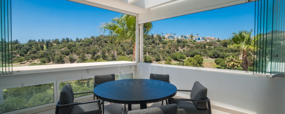 Luxury 2-Bedroom Penthouse with Panoramic Sea & Golf Views – Atalaya Hills