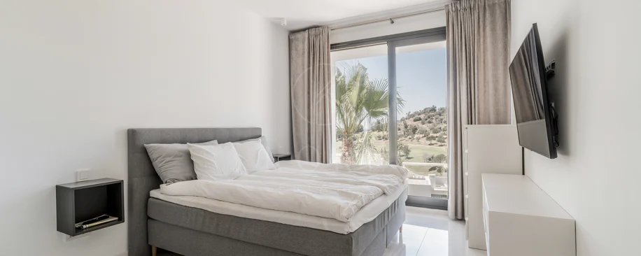 Luxury 2-Bedroom Penthouse with Panoramic Sea & Golf Views – Atalaya Hills