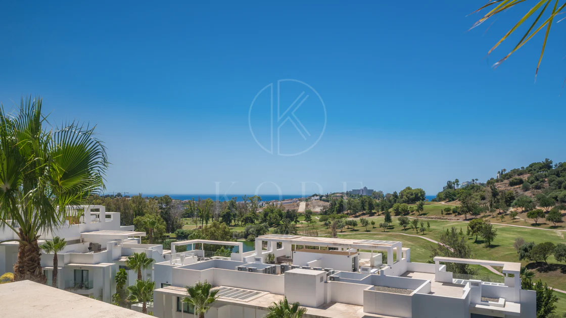 Luxury 2-Bedroom Penthouse with Panoramic Sea & Golf Views – Atalaya Hills