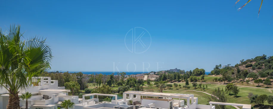 Luxury 2-Bedroom Penthouse with Panoramic Sea & Golf Views – Atalaya Hills