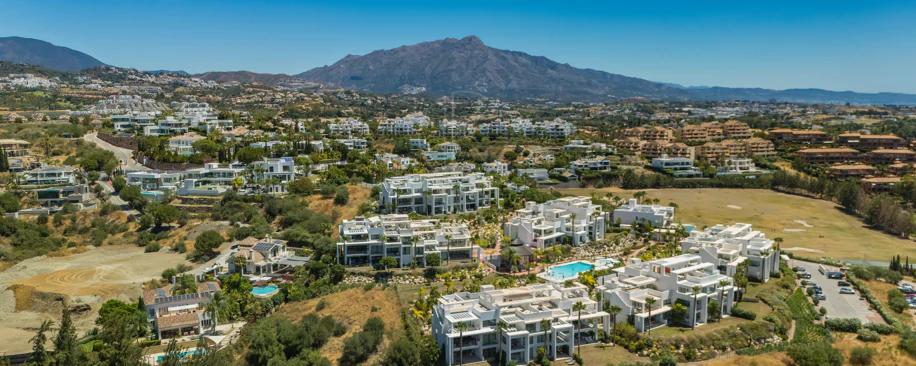Luxury 2-Bedroom Penthouse with Panoramic Sea & Golf Views – Atalaya Hills